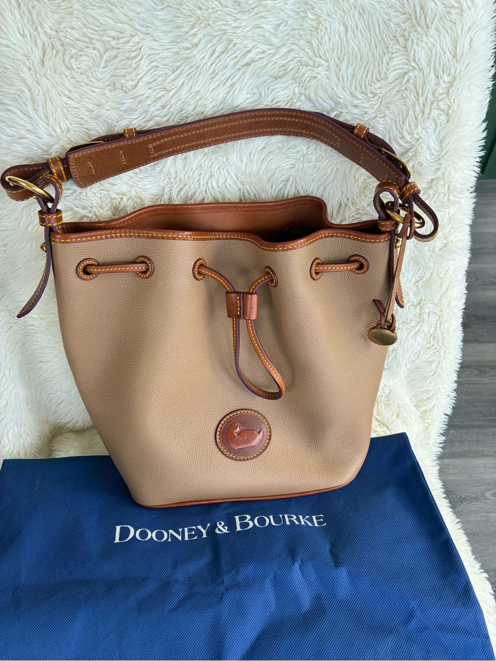 Dooney & Bourke Drawstring AWL 3.0